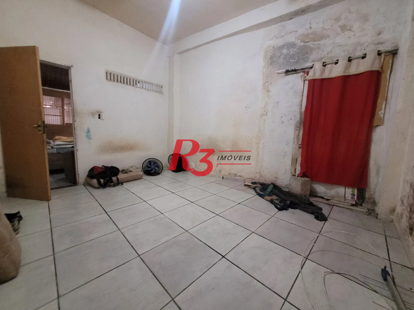 Casa com 3 dormitórios à venda, 223 m² - Encruzilhada - Santos/SP