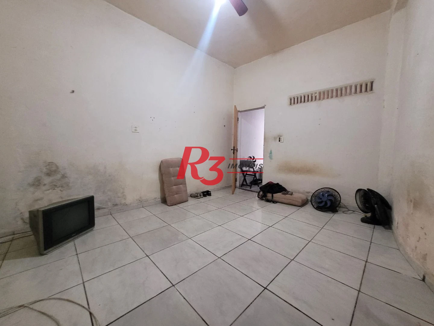 Casa com 3 dormitórios à venda, 223 m² - Encruzilhada - Santos/SP