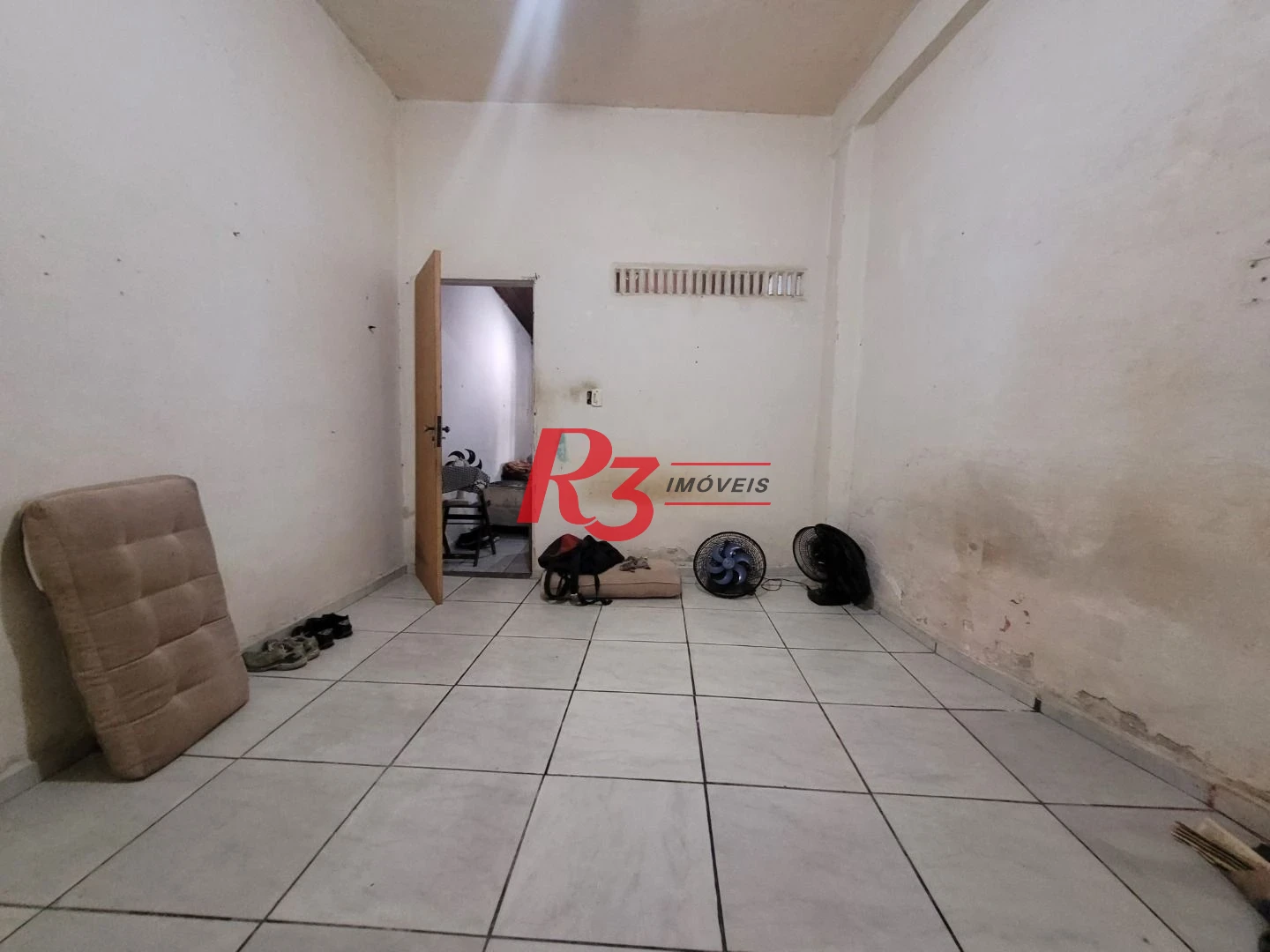 Casa com 3 dormitórios à venda, 223 m² - Encruzilhada - Santos/SP