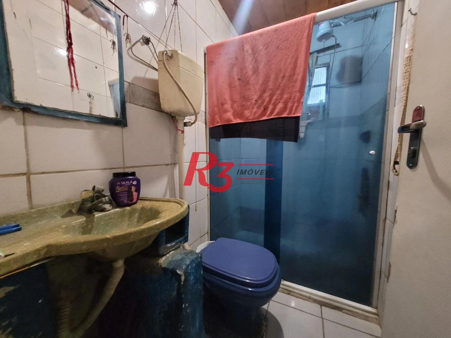 Casa com 3 dormitórios à venda, 223 m² - Encruzilhada - Santos/SP