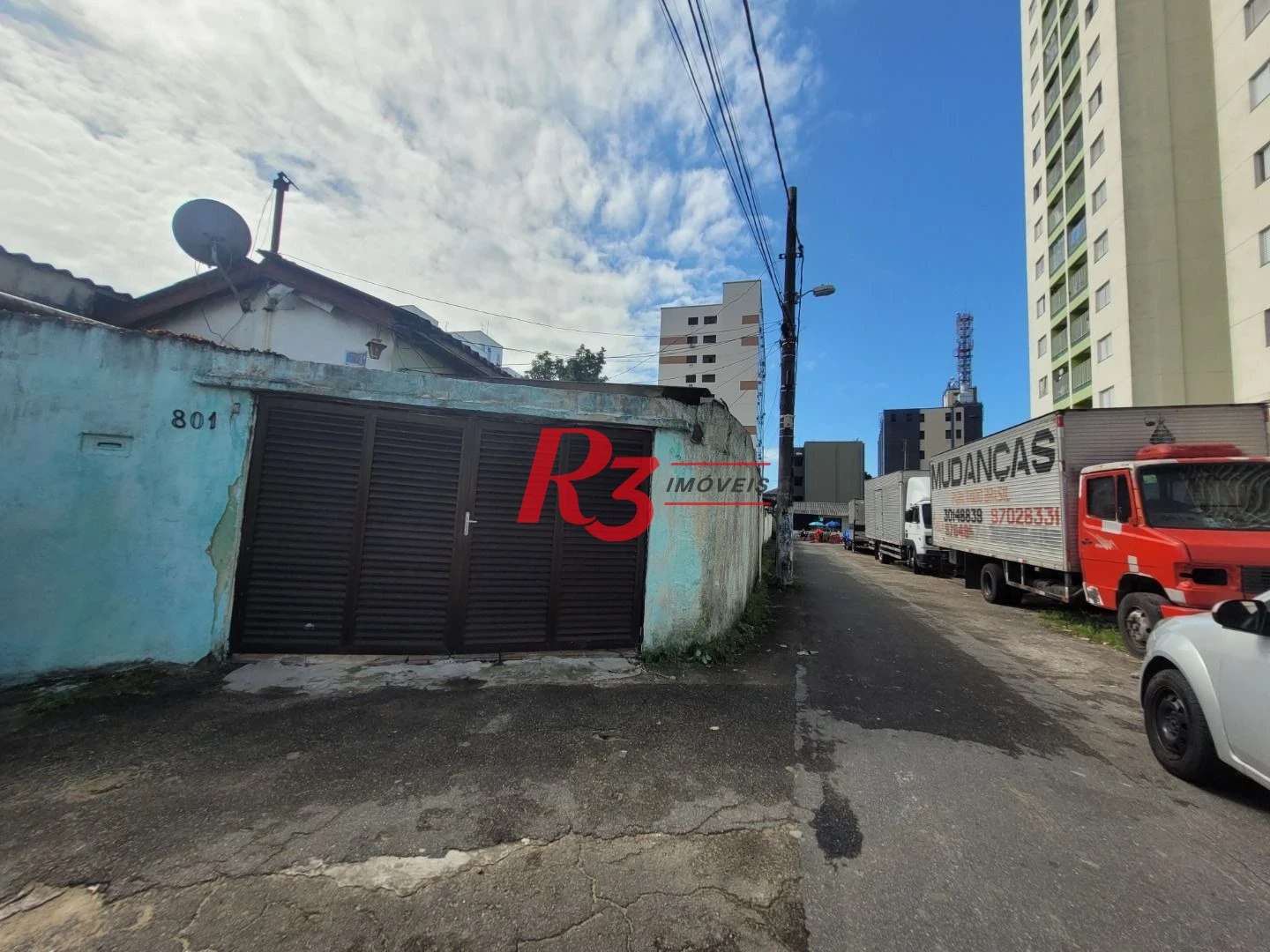 Casa com 3 dormitórios à venda, 223 m² - Encruzilhada - Santos/SP