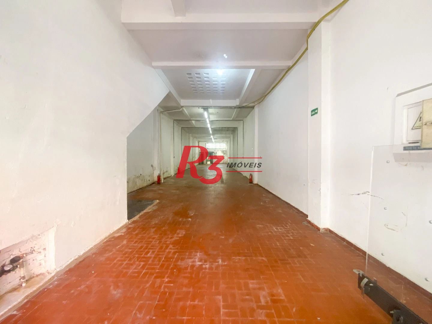 Galpão para alugar, 200 m² - Centro - Santos/SP