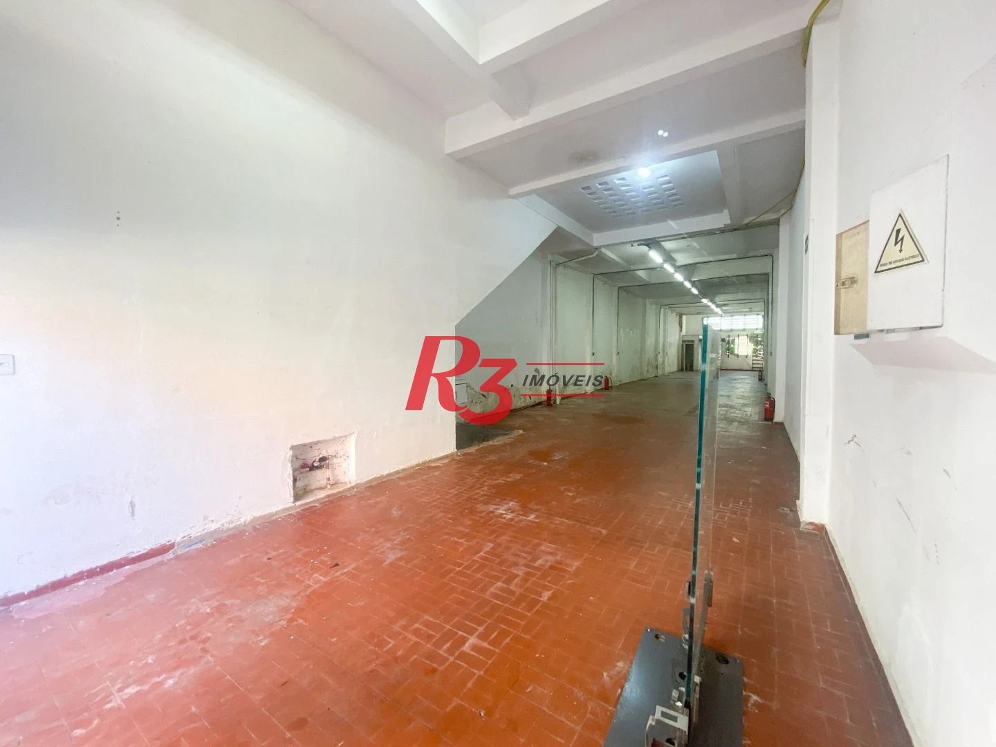 Galpão para alugar, 200 m² - Centro - Santos/SP