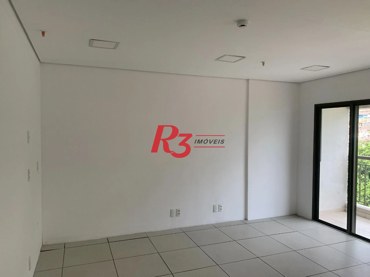 Sala, 43 m² - venda por R$ 230.000,00 ou aluguel por R$ 2.000,00/mês - Valongo - Santos/SP