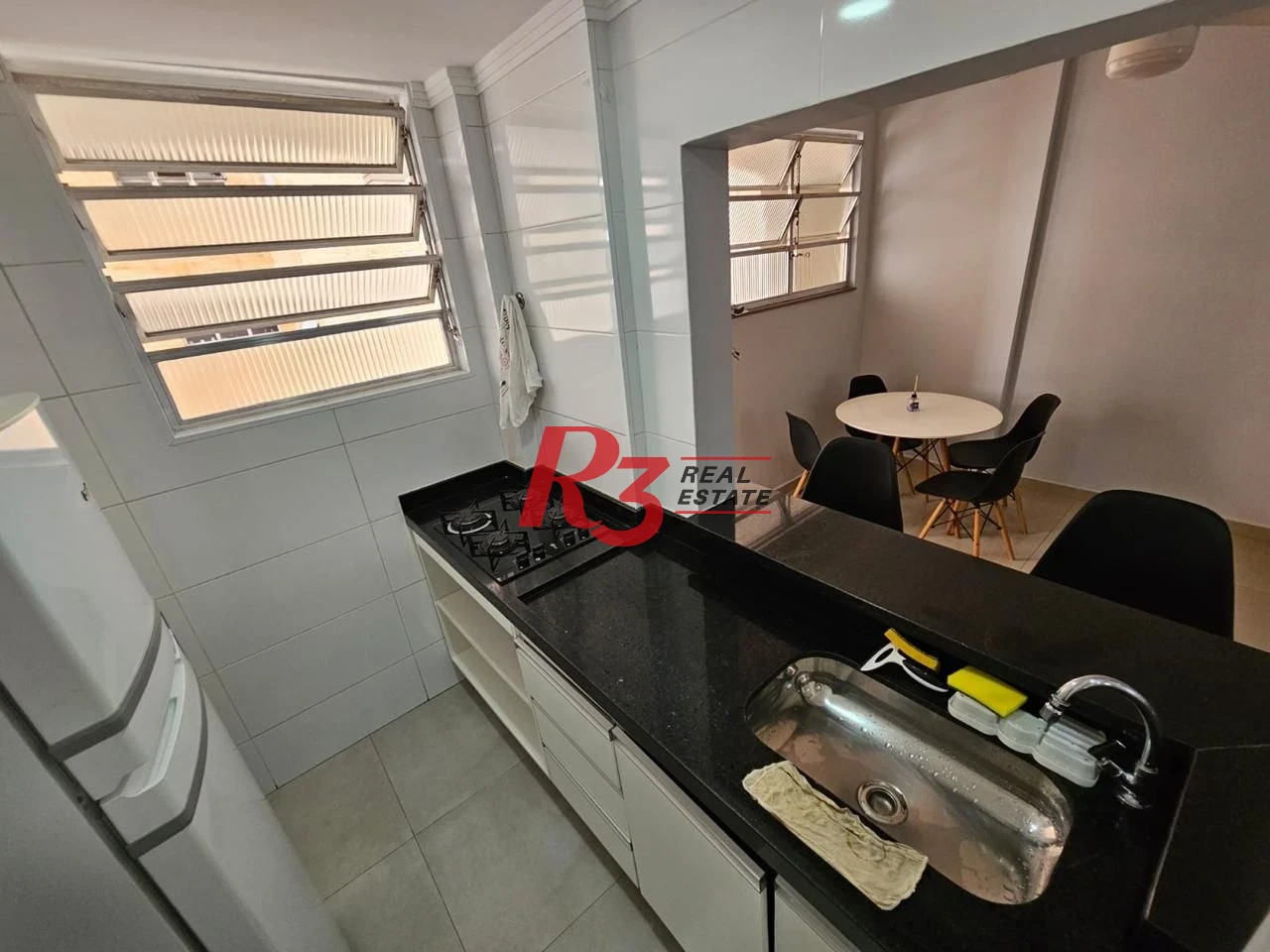 Apartamento com 1 dormitório para alugar, 63 m² por R$ 3.000,02/mês - José Menino - Santos/SP