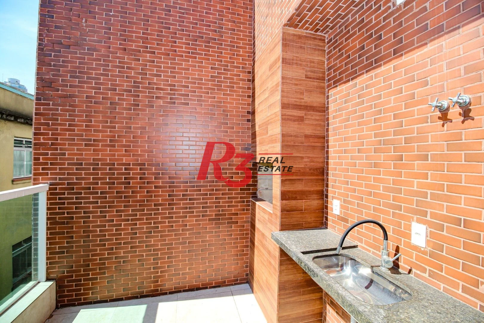 Sobrado à venda, 190 m² por R$ 860.000,00 - Gonzaga - Santos/SP