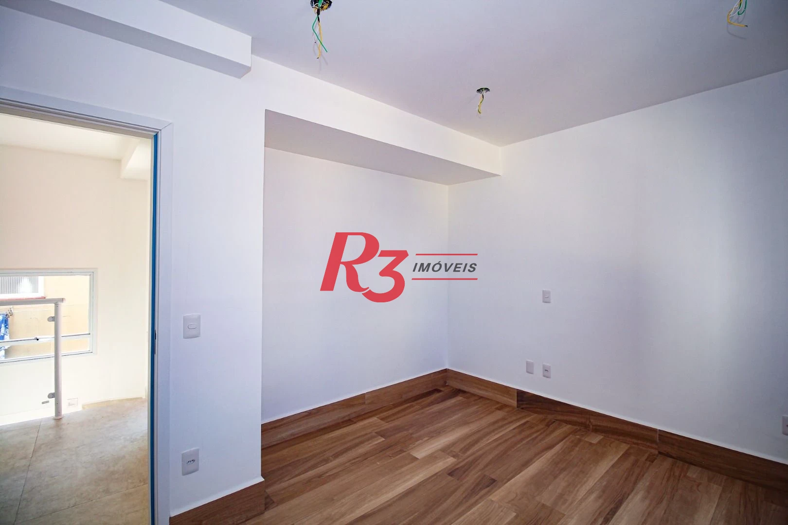Sobrado com 3 dormitórios à venda, 190 m² por R$ 800.000,00 - Gonzaga - Santos/SP