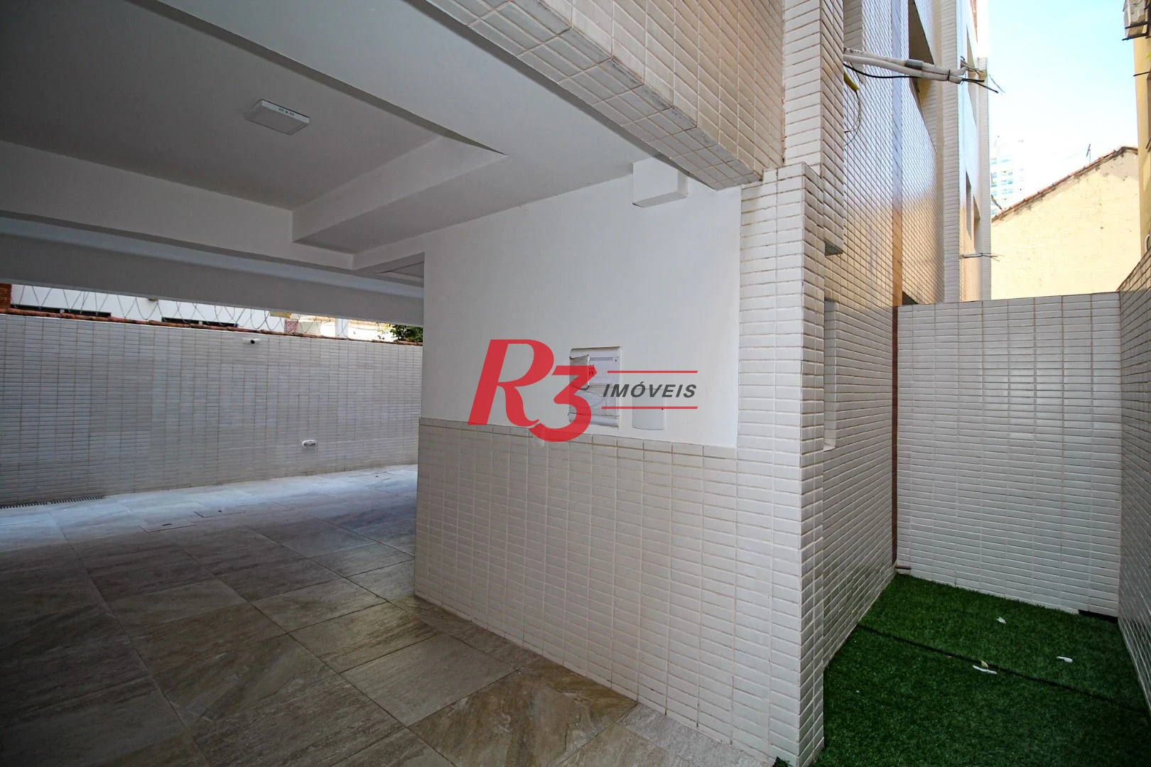 Sobrado com 3 dormitórios à venda, 190 m² por R$ 800.000,00 - Gonzaga - Santos/SP