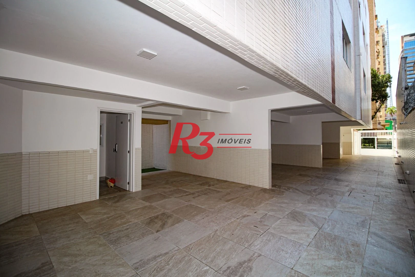Sobrado com 3 dormitórios à venda, 190 m² por R$ 800.000,00 - Gonzaga - Santos/SP