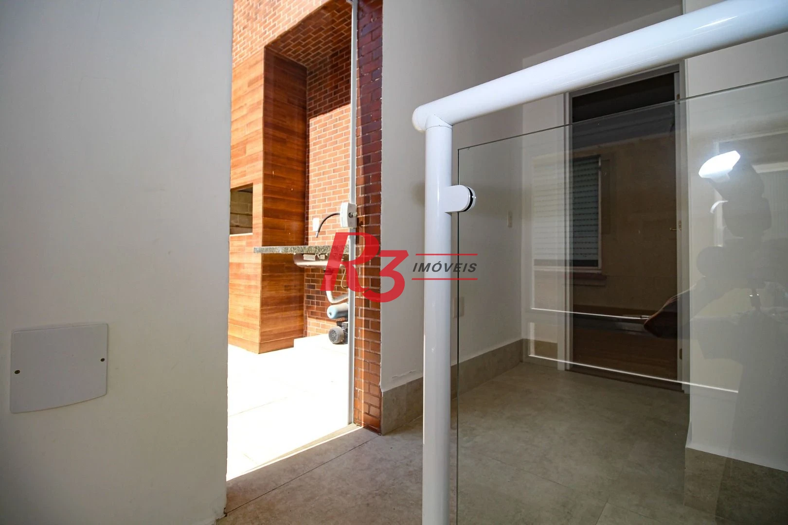 Sobrado com 3 dormitórios à venda, 190 m² por R$ 800.000,00 - Gonzaga - Santos/SP