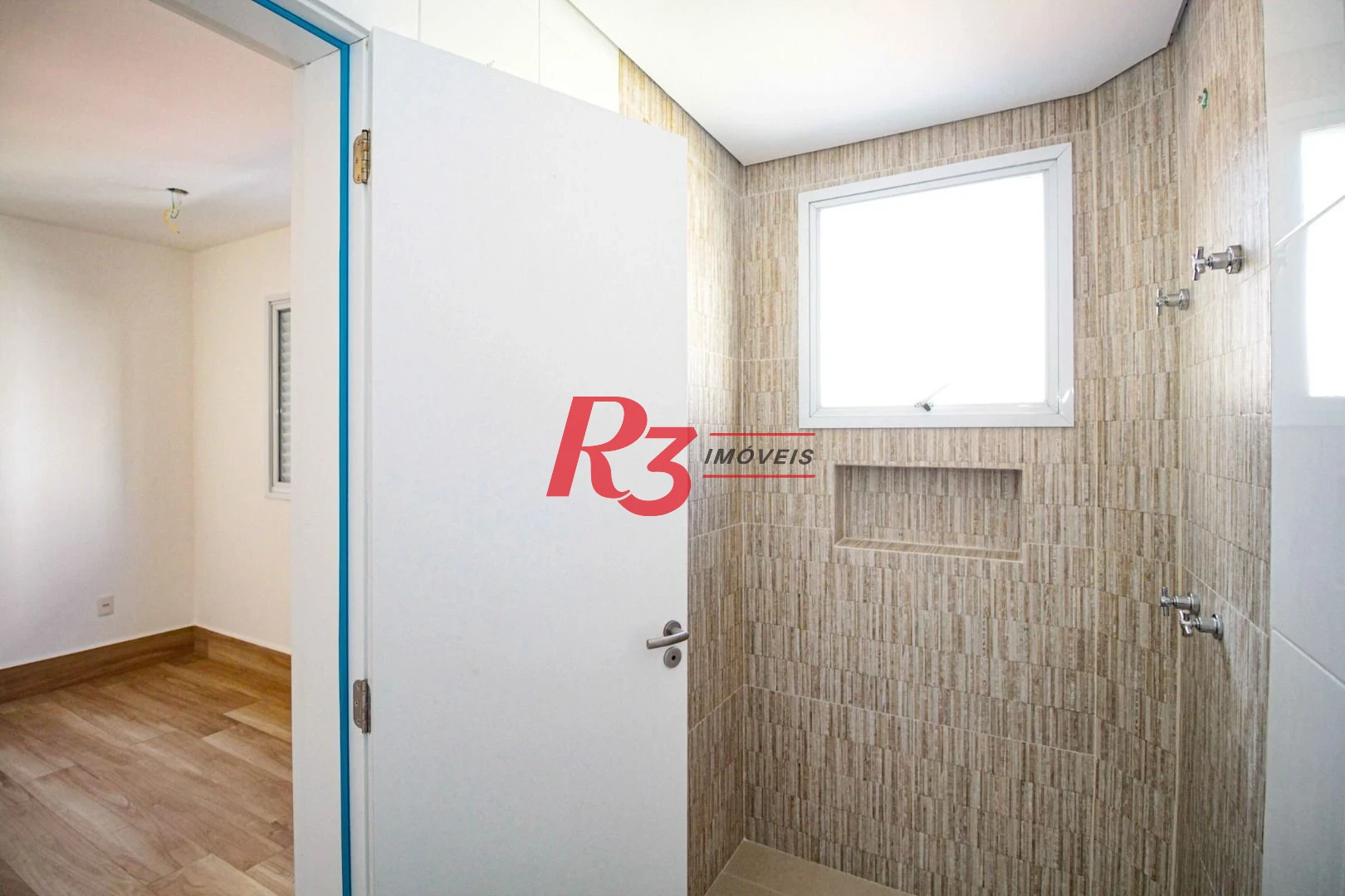Sobrado com 3 dormitórios à venda, 190 m² por R$ 800.000,00 - Gonzaga - Santos/SP