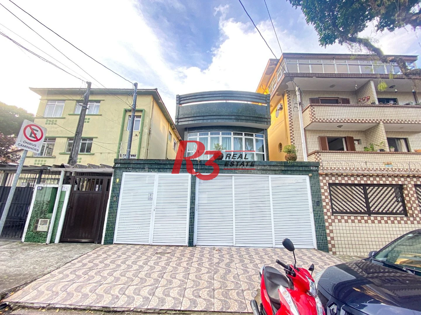 Casa com 3 dormitórios à venda, 131 m² - Marapé - Santos/SP