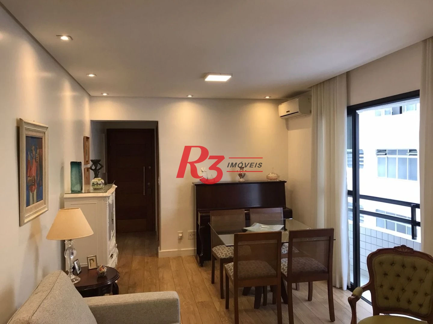 Apartamento com 2 dormitórios à venda, 85 m² - Gonzaga - Santos/SP