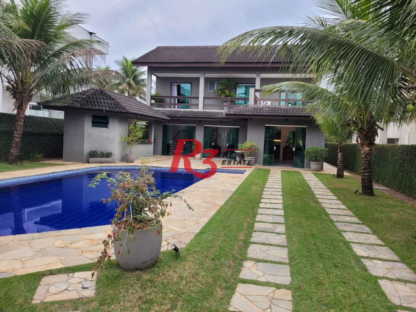 Casa com 4 dormitórios, 300 m² - venda por R$ 2.750.000,00 ou aluguel por R$ 13.500,00/mês - Acapulco - Guarujá/SP