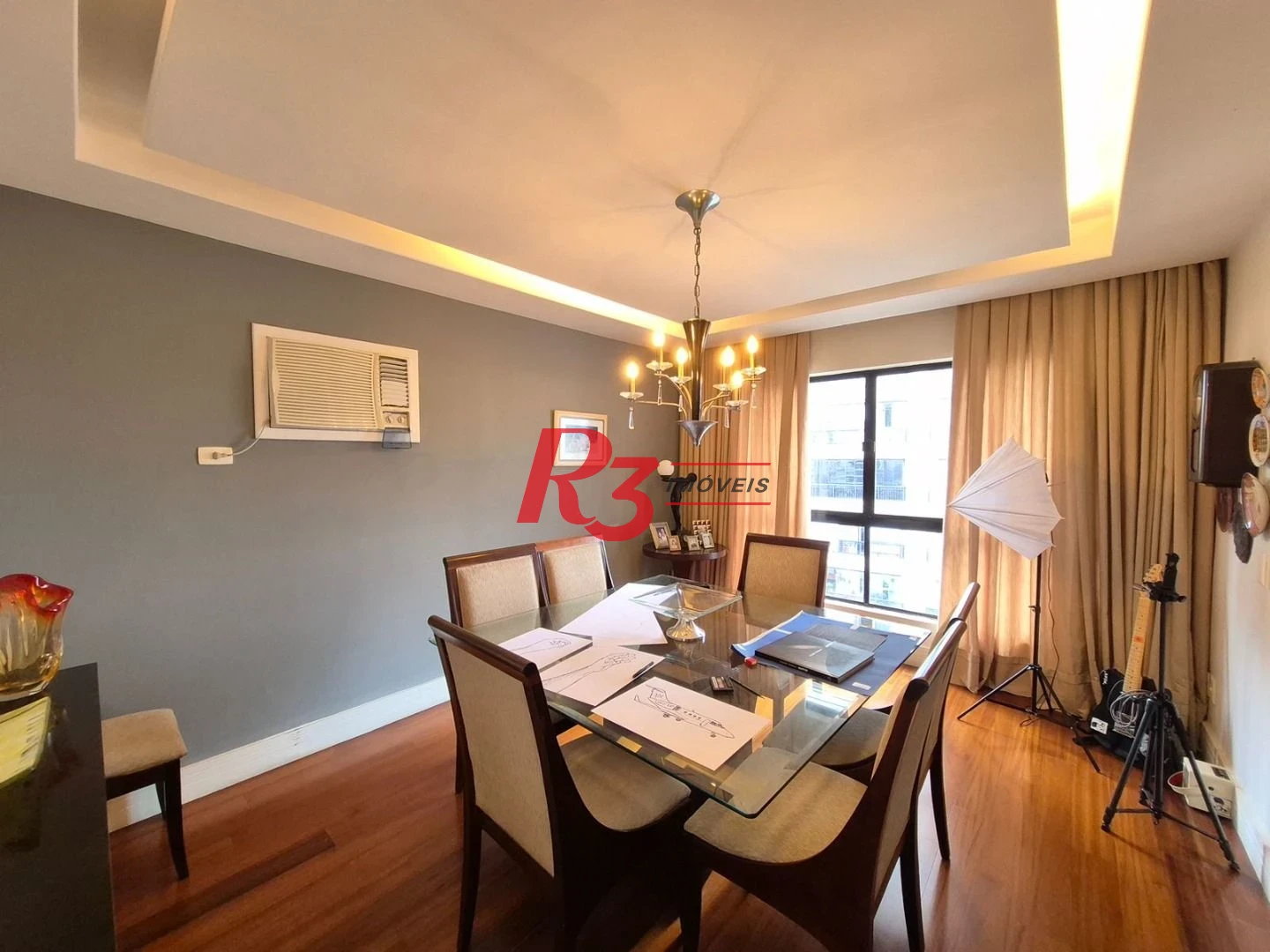 Apartamento com 4 dormitórios à venda, 184 m² por R$ 1.250.000,00 - Boqueirão - Santos/SP