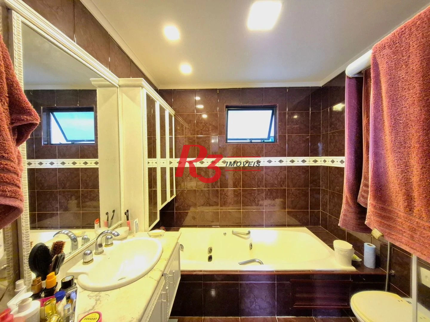 Apartamento com 4 dormitórios à venda, 184 m² por R$ 1.250.000,00 - Boqueirão - Santos/SP