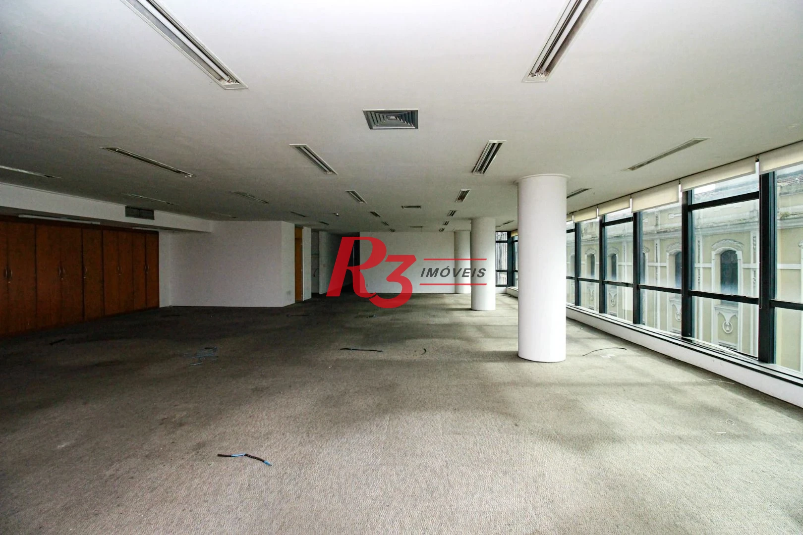 Sala comercial no Centro de Santos