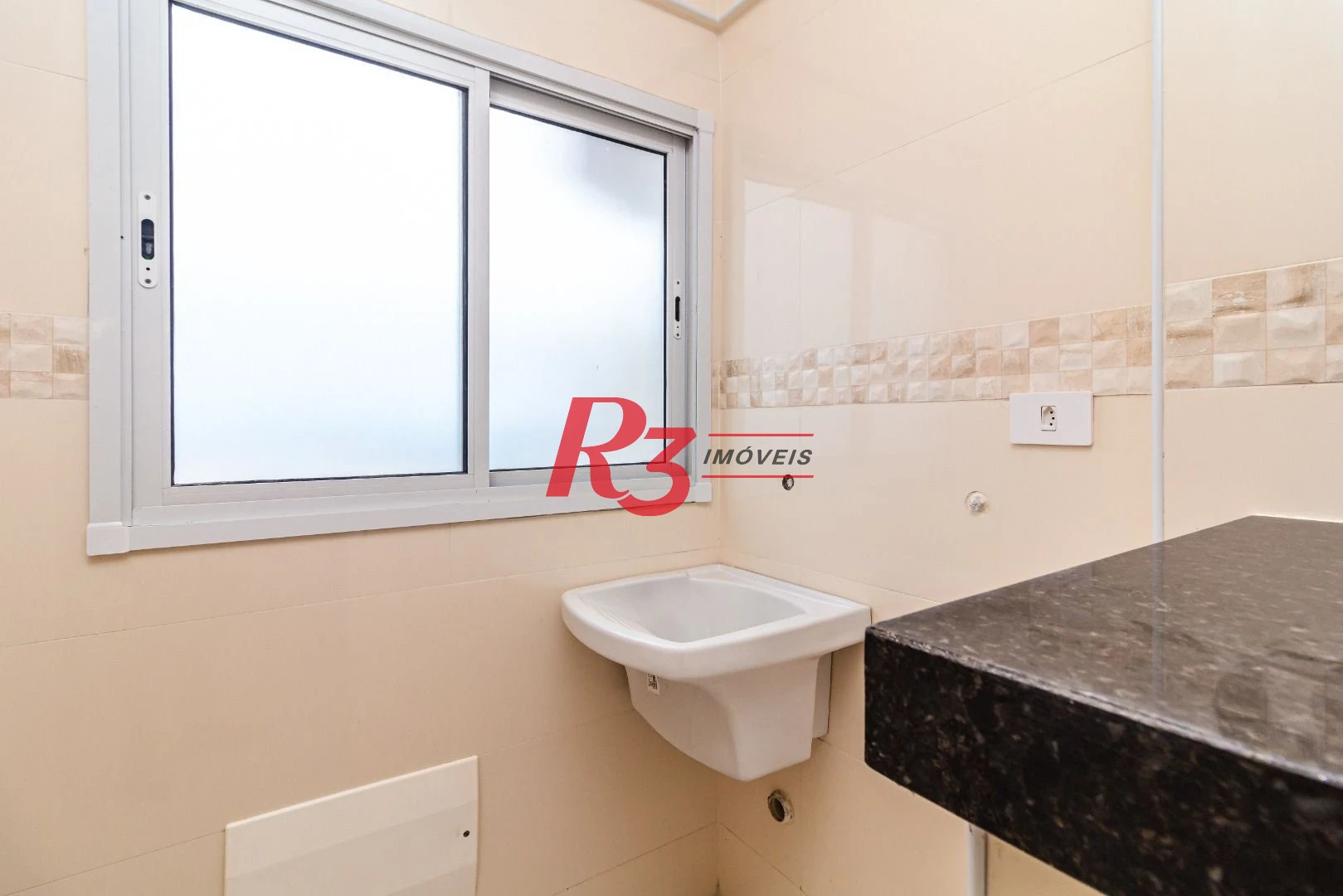 Apartamento com 3 dormitórios à venda, 93 m² por R$ 620.000,00 - Vila Tupi - Praia Grande/SP