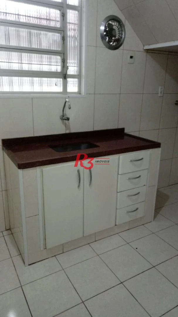 Casa com 3 dormitórios à venda, 95 m² por R$ 620.000,00 - Embaré - Santos/SP