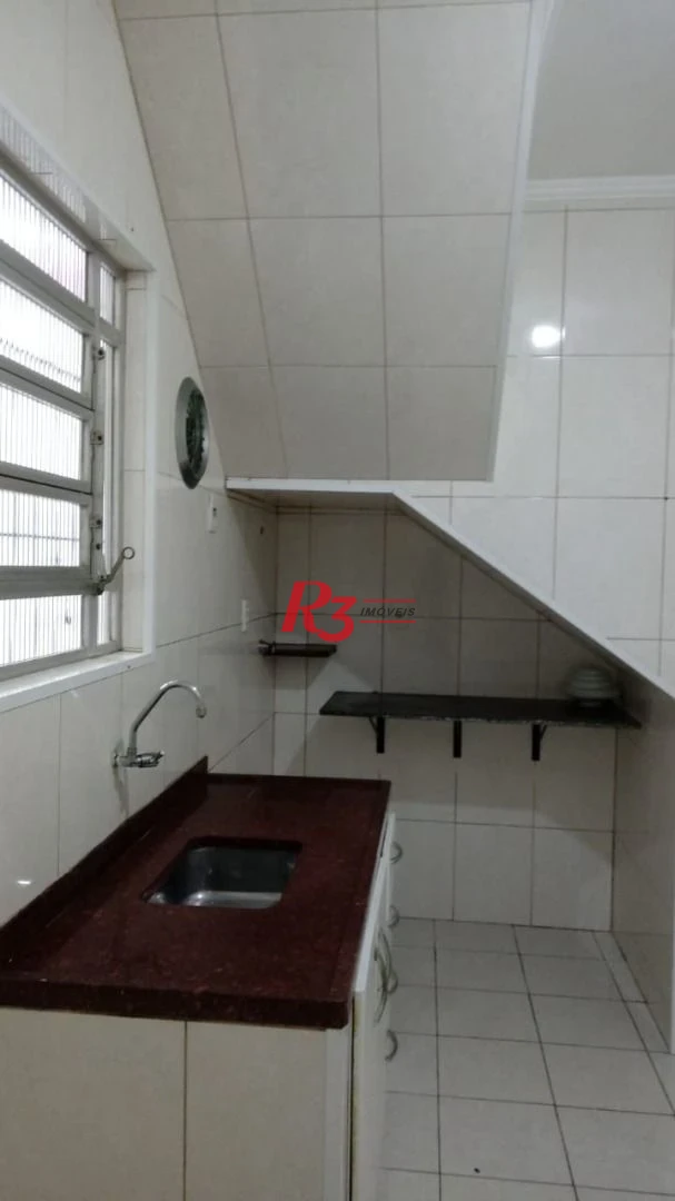 Casa com 3 dormitórios à venda, 95 m² por R$ 620.000,00 - Embaré - Santos/SP