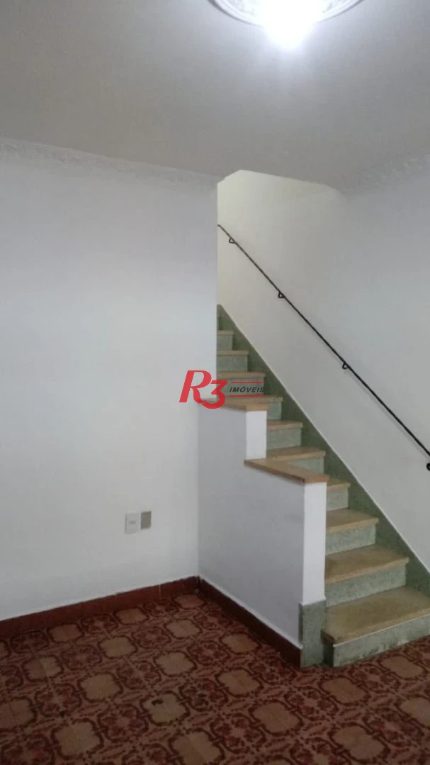 Casa com 3 dormitórios à venda, 95 m² por R$ 620.000,00 - Embaré - Santos/SP