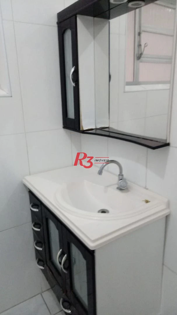 Casa com 3 dormitórios à venda, 95 m² por R$ 620.000,00 - Embaré - Santos/SP