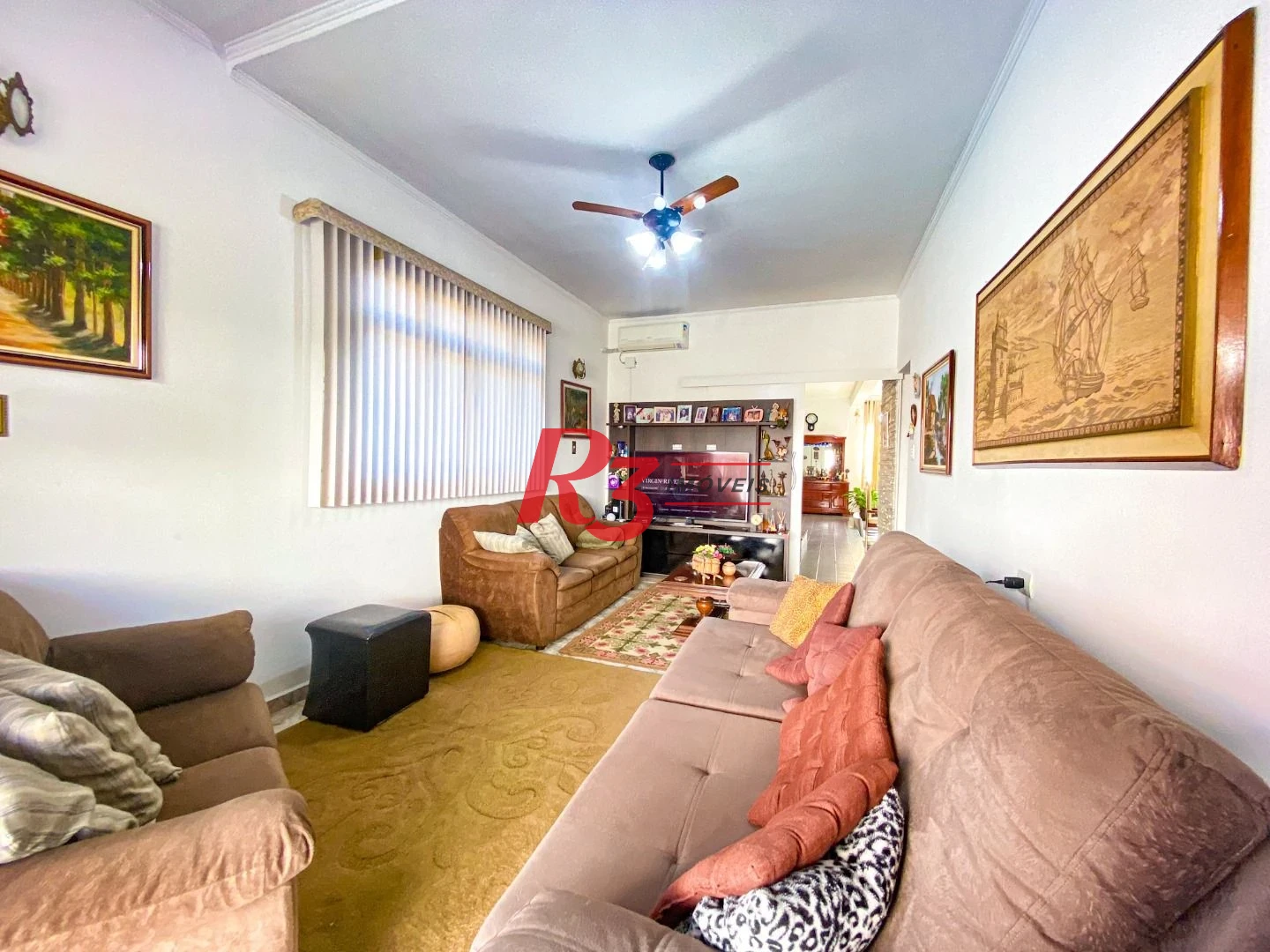 Excelente Casa a Venda 320m² 3 dorms sendo 1 suíte, 4 wc´s, 3 Vagas