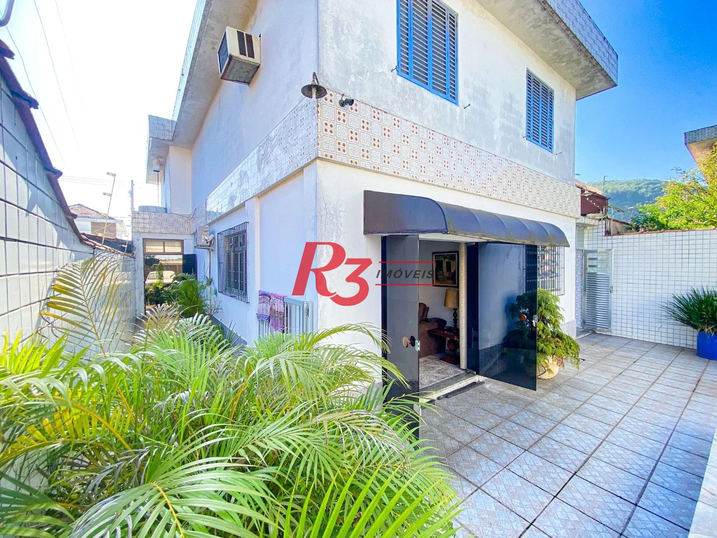 Excelente Casa a Venda 320m² 3 dorms sendo 1 suíte, 4 wc´s, 3 Vagas