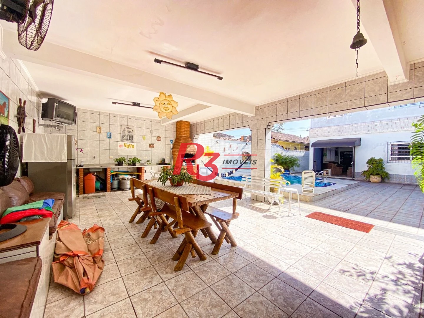 Excelente Casa a Venda 320m² 3 dorms sendo 1 suíte, 4 wc´s, 3 Vagas