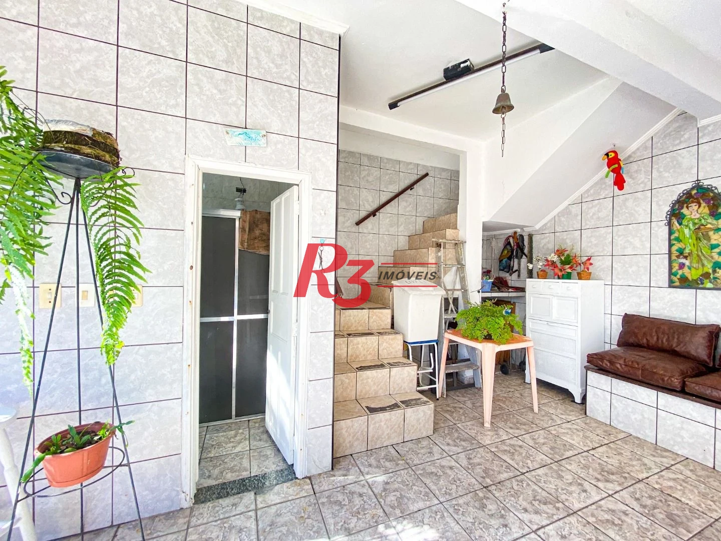 Excelente Casa a Venda 320m² 3 dorms sendo 1 suíte, 4 wc´s, 3 Vagas
