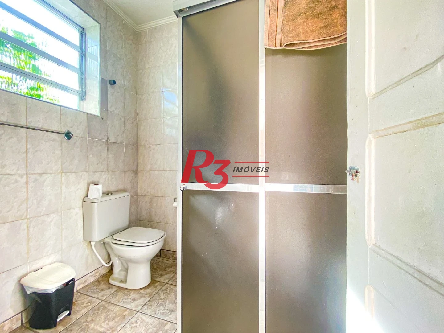 Excelente Casa a Venda 320m² 3 dorms sendo 1 suíte, 4 wc´s, 3 Vagas