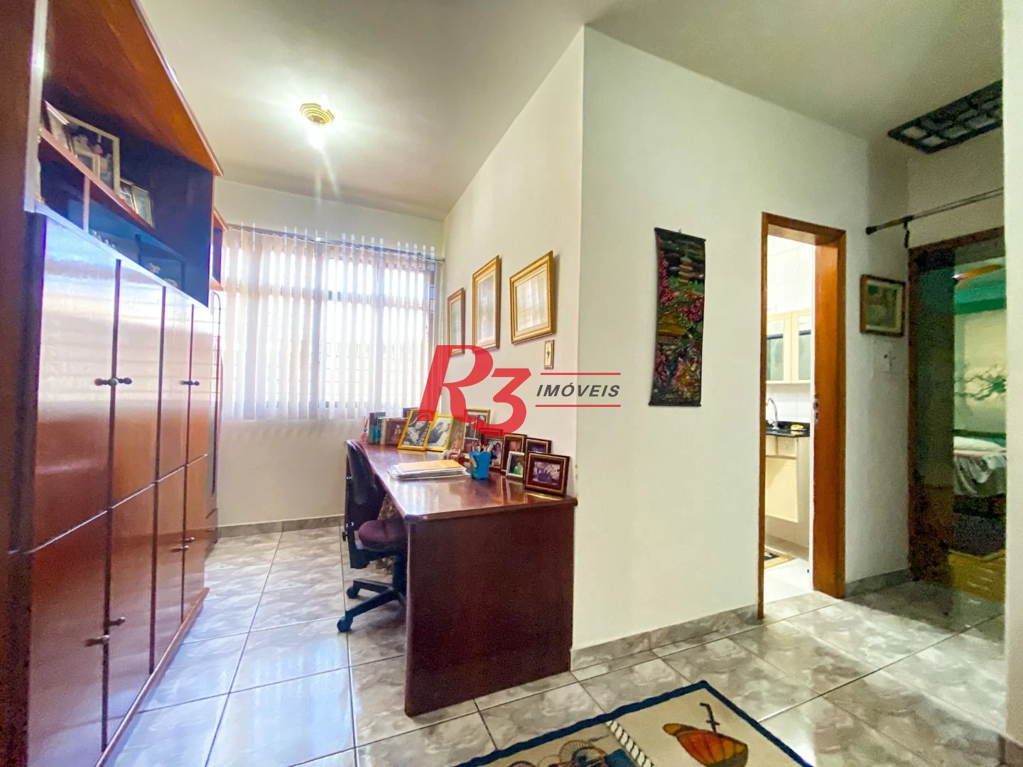 Excelente Casa a Venda 320m² 3 dorms sendo 1 suíte, 4 wc´s, 3 Vagas