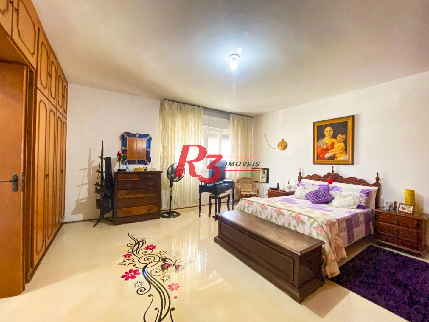 Excelente Casa a Venda 320m² 3 dorms sendo 1 suíte, 4 wc´s, 3 Vagas