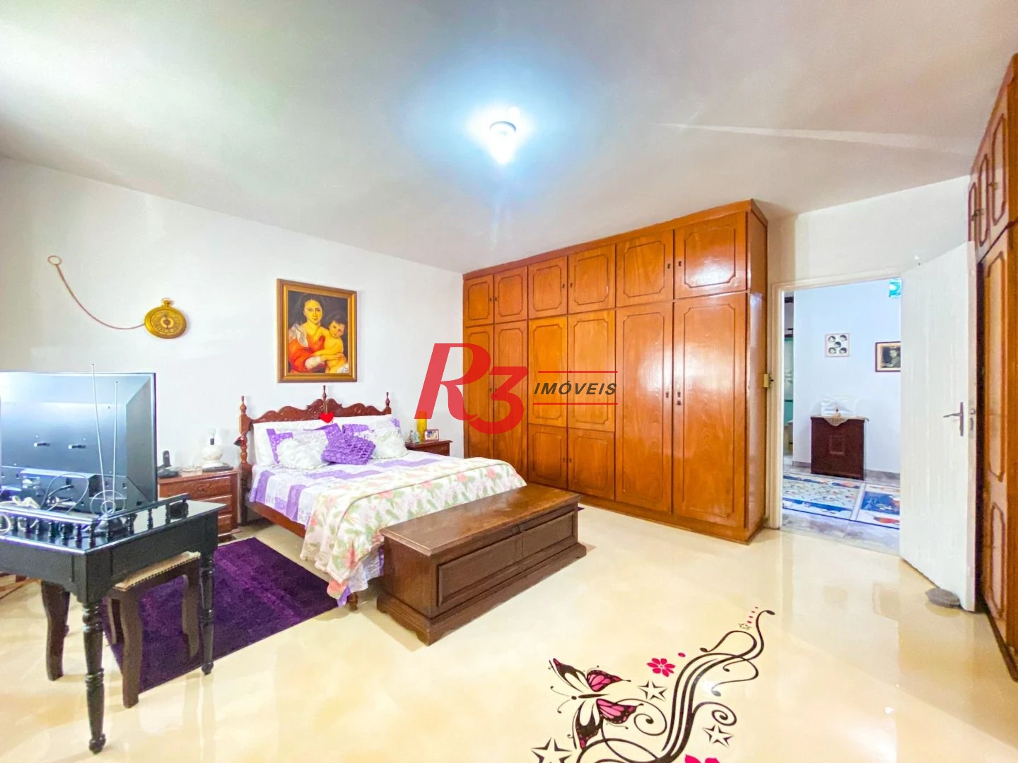 Excelente Casa a Venda 320m² 3 dorms sendo 1 suíte, 4 wc´s, 3 Vagas