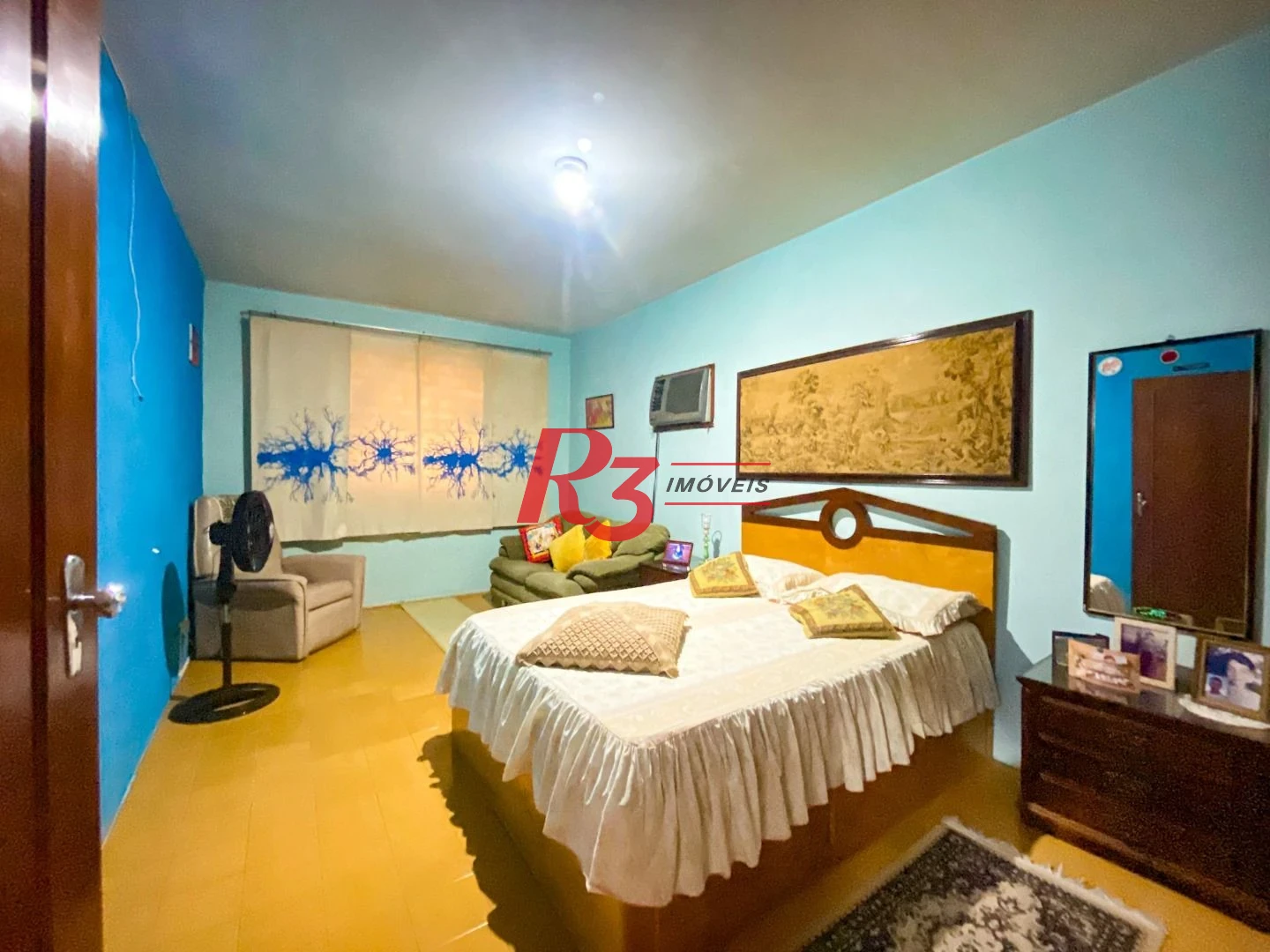 Excelente Casa a Venda 320m² 3 dorms sendo 1 suíte, 4 wc´s, 3 Vagas