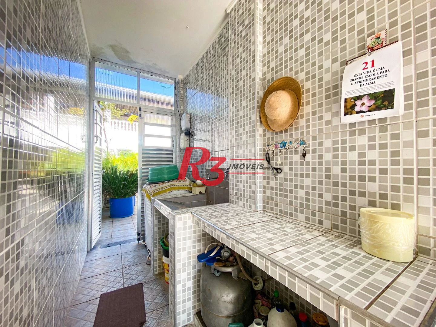 Excelente Casa a Venda 320m² 3 dorms sendo 1 suíte, 4 wc´s, 3 Vagas