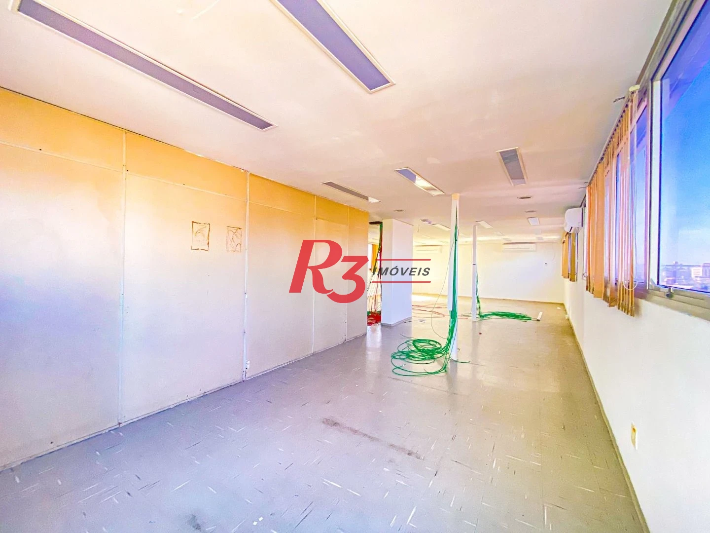 Sala à venda, 152 m² - Centro - Santos/SP