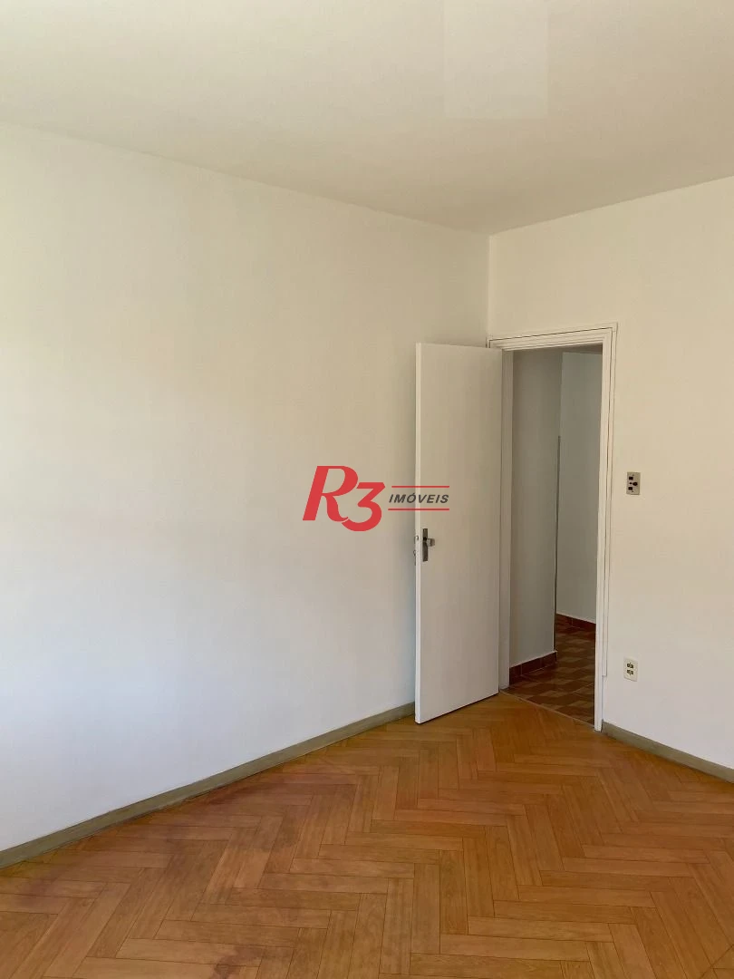 Apartamento à venda, 2 dorm, garagem fechada, Campo Grande, Santos SP