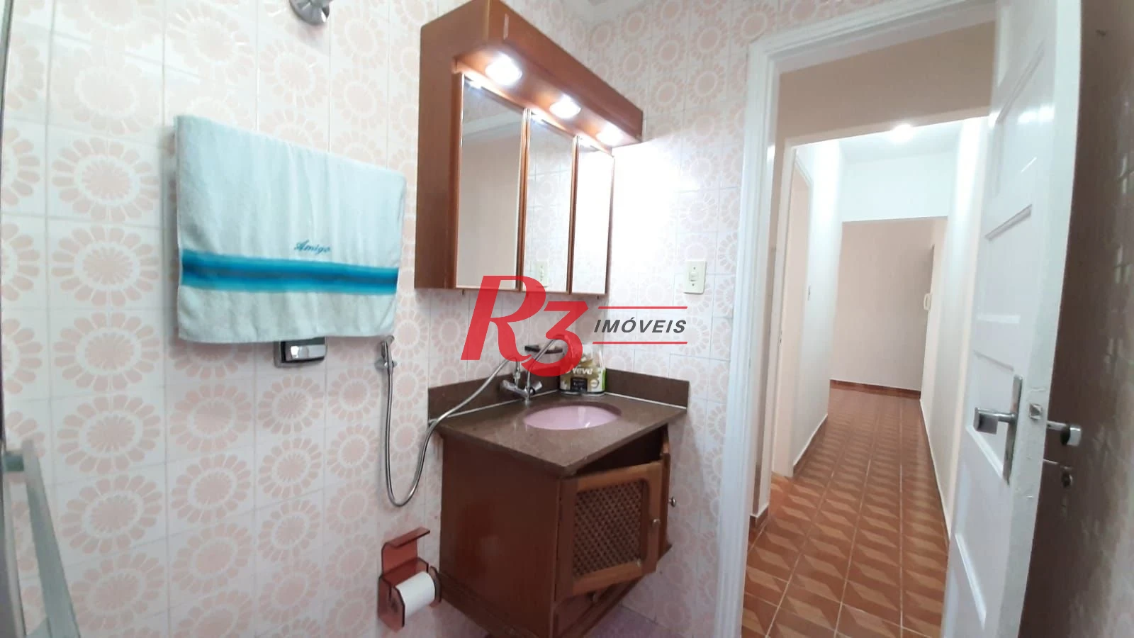 Apartamento à venda, 2 dorm, garagem fechada, Campo Grande, Santos SP