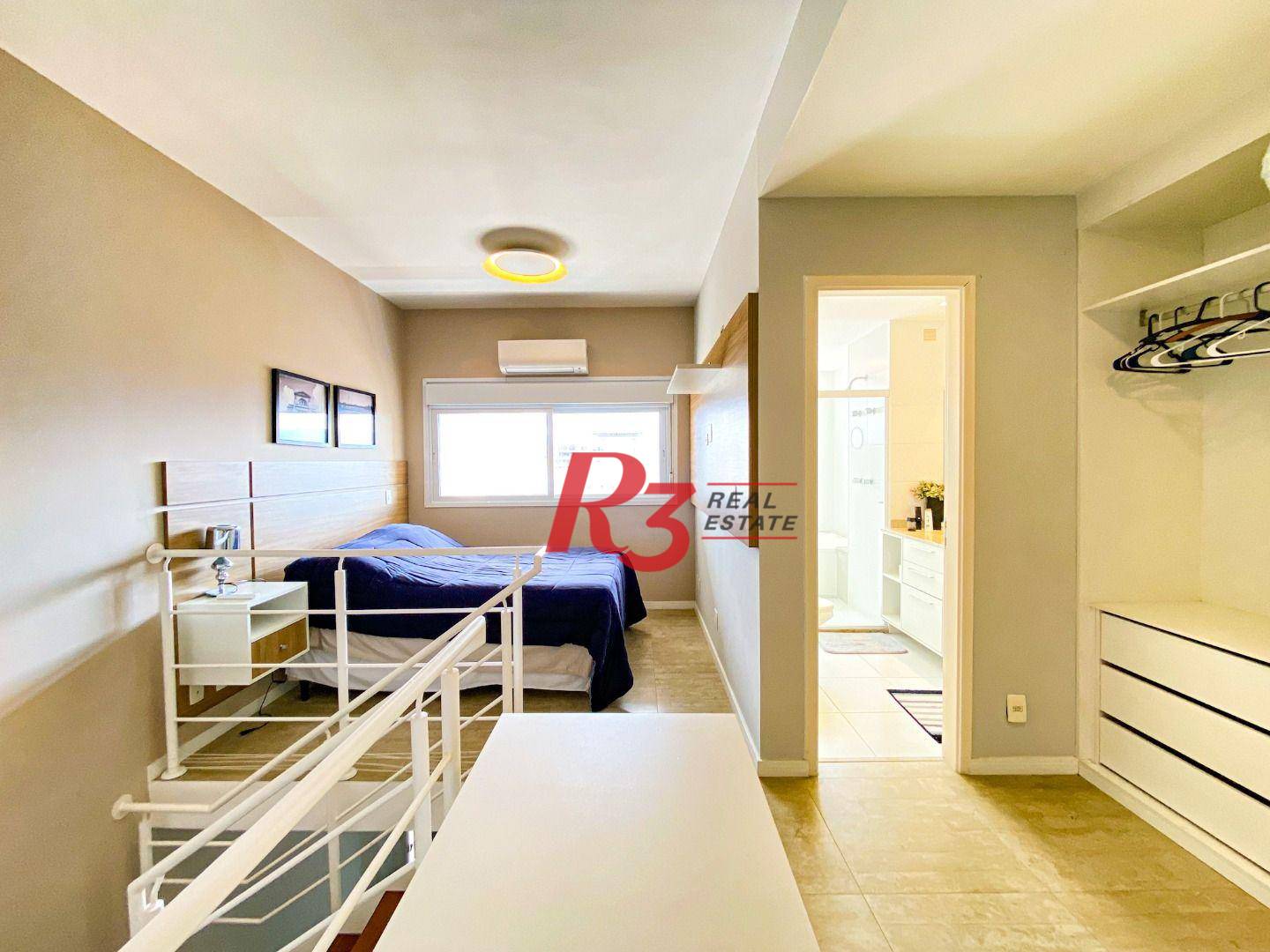 Apartamento Duplex com 1 dormitório para alugar, 60 m² por R$ 6.320,00/mês - Gonzaga - Santos/SP