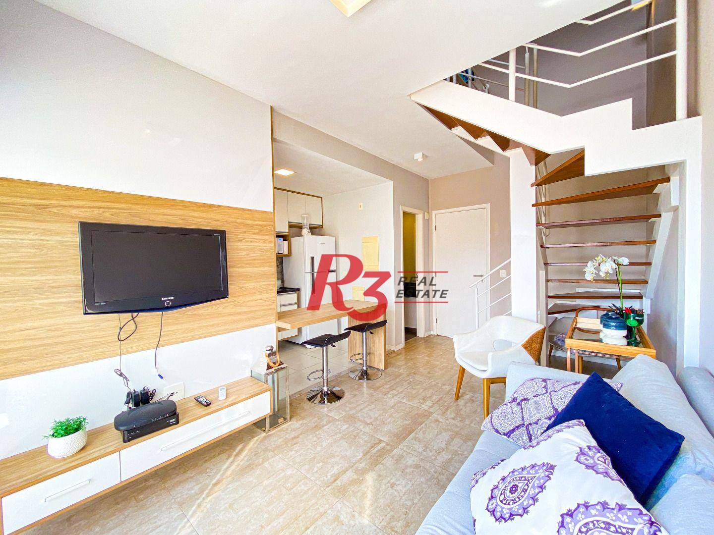 Apartamento Duplex com 1 dormitório para alugar, 60 m² por R$ 6.320,00/mês - Gonzaga - Santos/SP