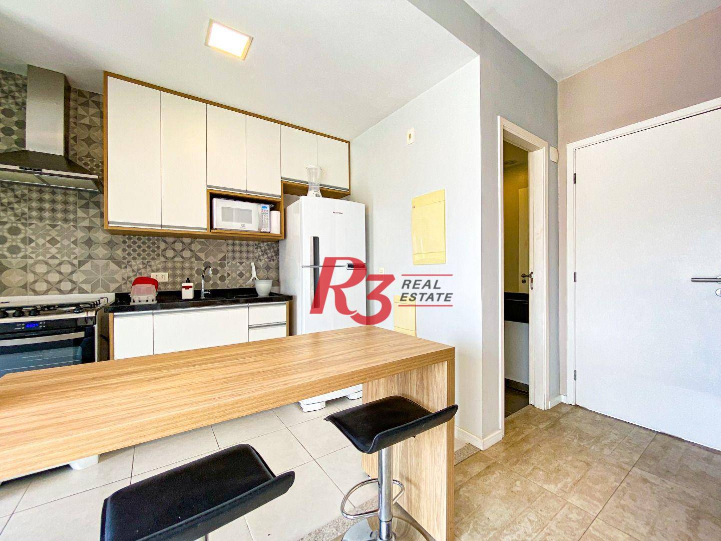 Apartamento Duplex com 1 dormitório para alugar, 60 m² por R$ 6.320,00/mês - Gonzaga - Santos/SP