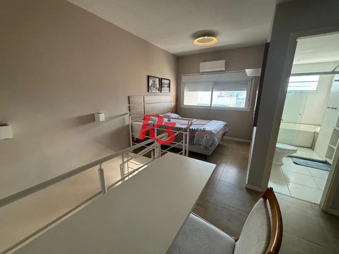 Apartamento Duplex com 1 dormitório para alugar, 60 m² por R$ 6.320,00/mês - Gonzaga - Santos/SP