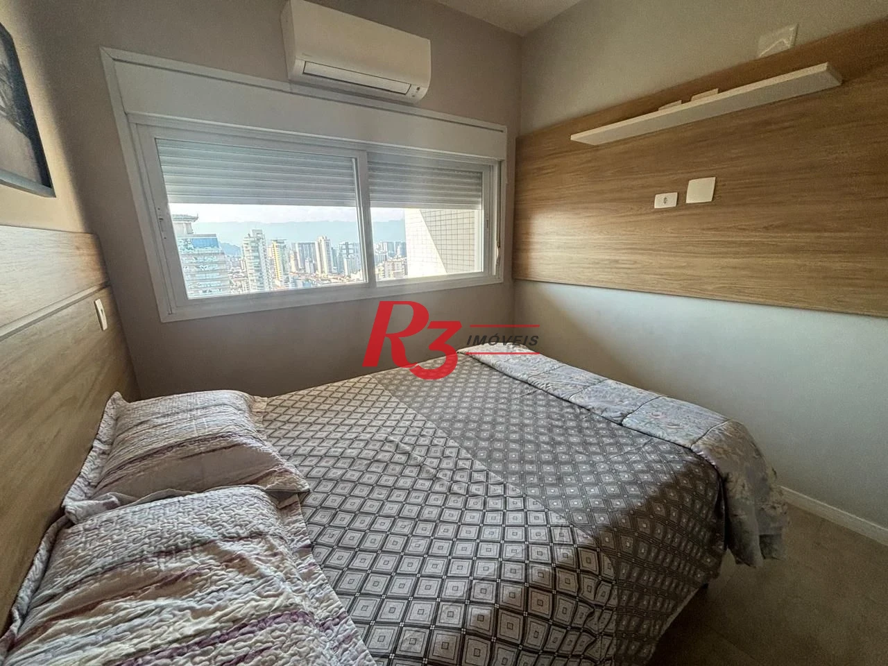 Apartamento Duplex com 1 dormitório para alugar, 60 m² por R$ 6.320,00/mês - Gonzaga - Santos/SP
