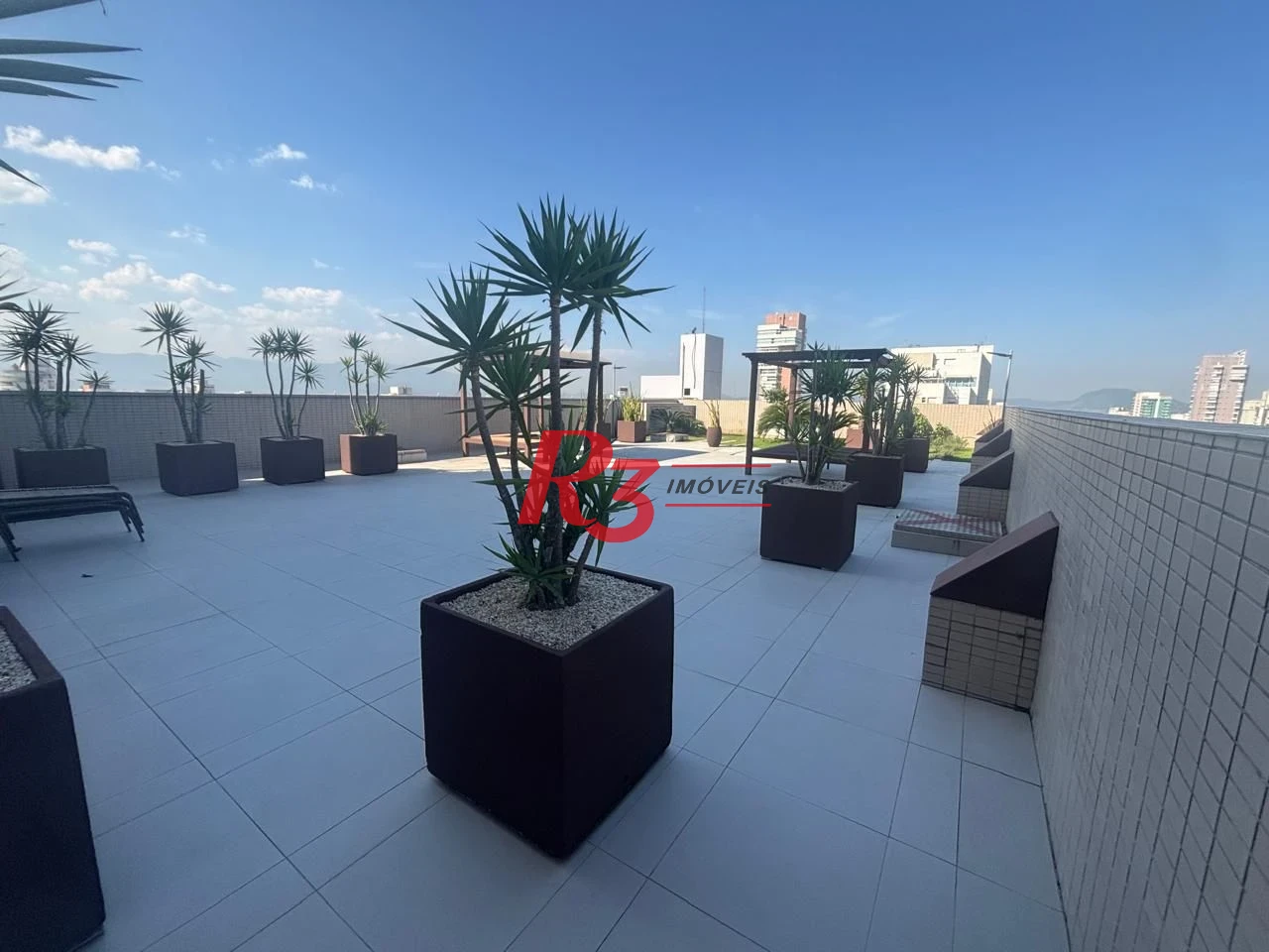 Apartamento Duplex com 1 dormitório para alugar, 60 m² por R$ 6.320,00/mês - Gonzaga - Santos/SP
