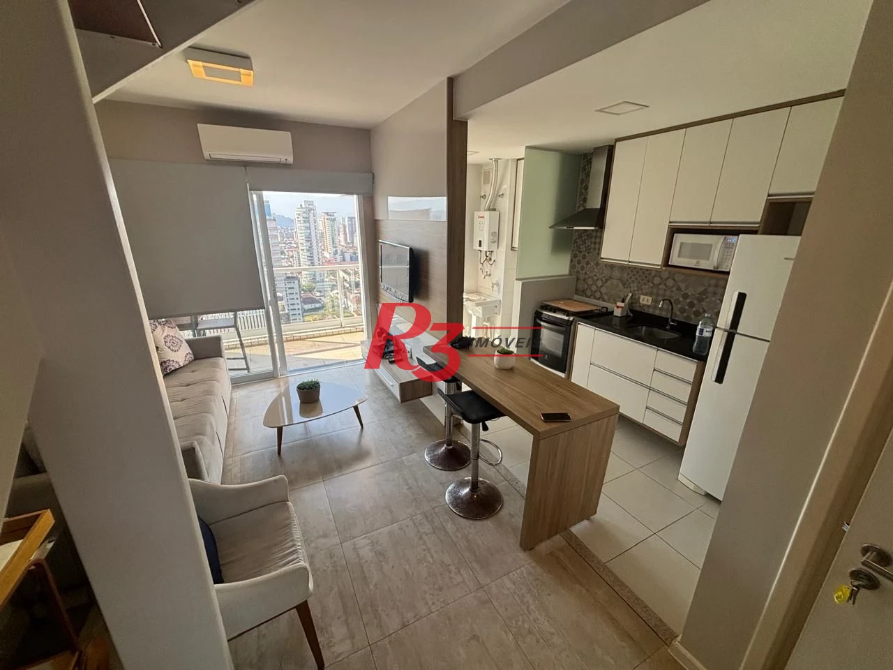Apartamento Duplex com 1 dormitório para alugar, 60 m² por R$ 6.320,00/mês - Gonzaga - Santos/SP