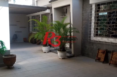 Casa com 4 dormitórios à venda, 420 m² por R$ 3.200.000,00 - Ponta da Praia - Santos/SP