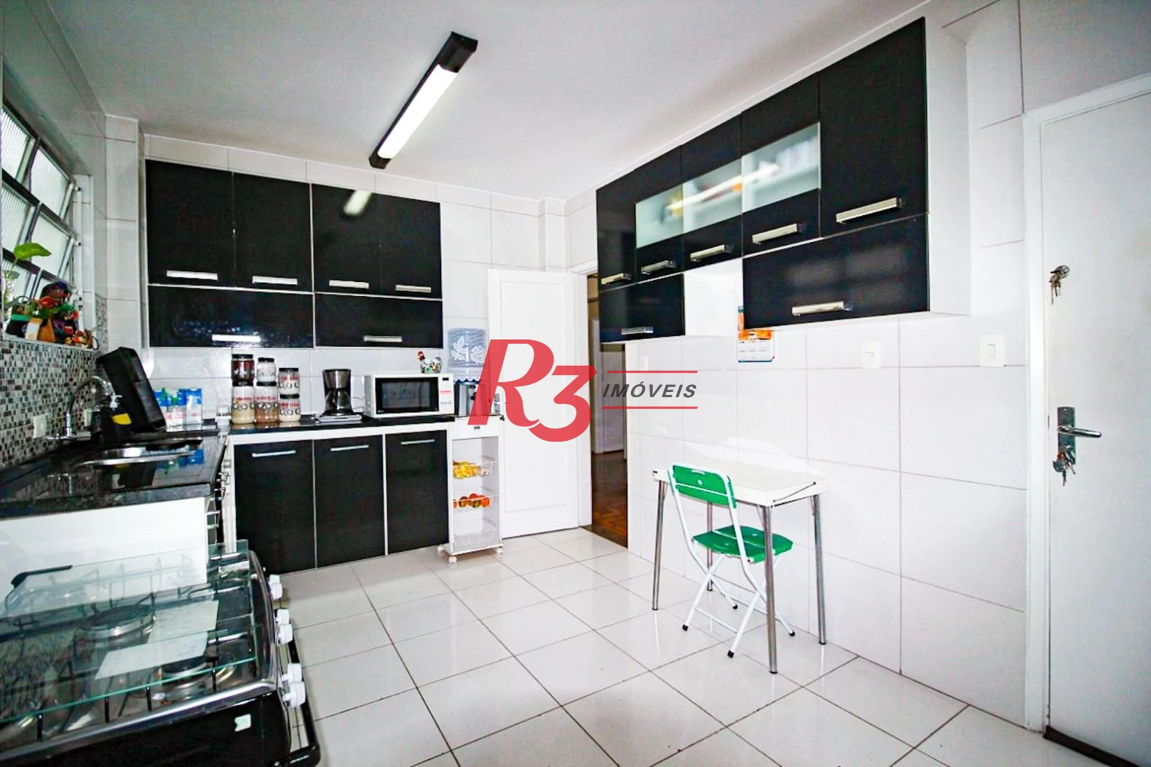 Apartamento com 3 dormitórios à venda, 156 m² por R$ 950.000,00 - Gonzaga - Santos/SP