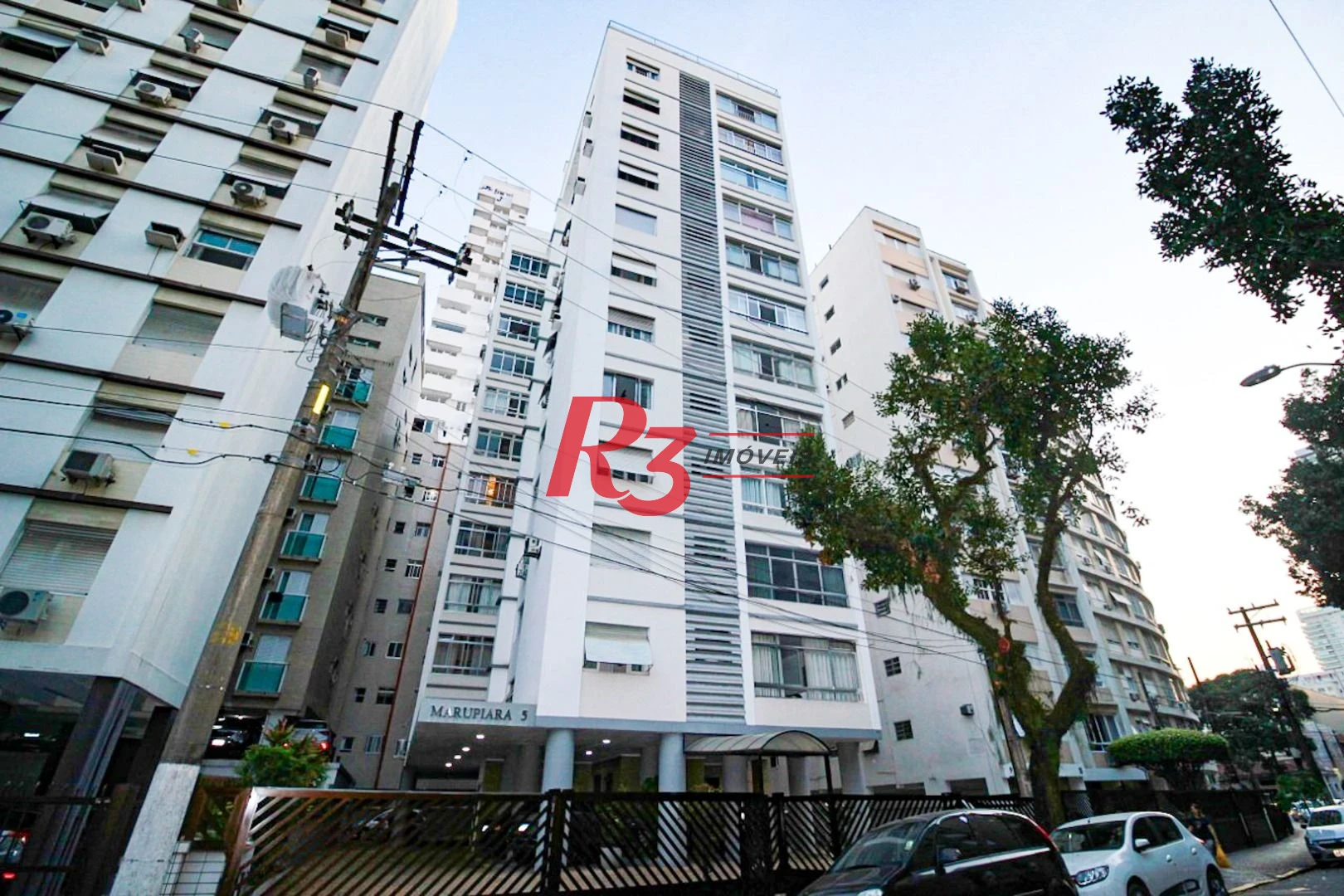 Apartamento com 3 dormitórios à venda, 156 m² por R$ 950.000,00 - Gonzaga - Santos/SP