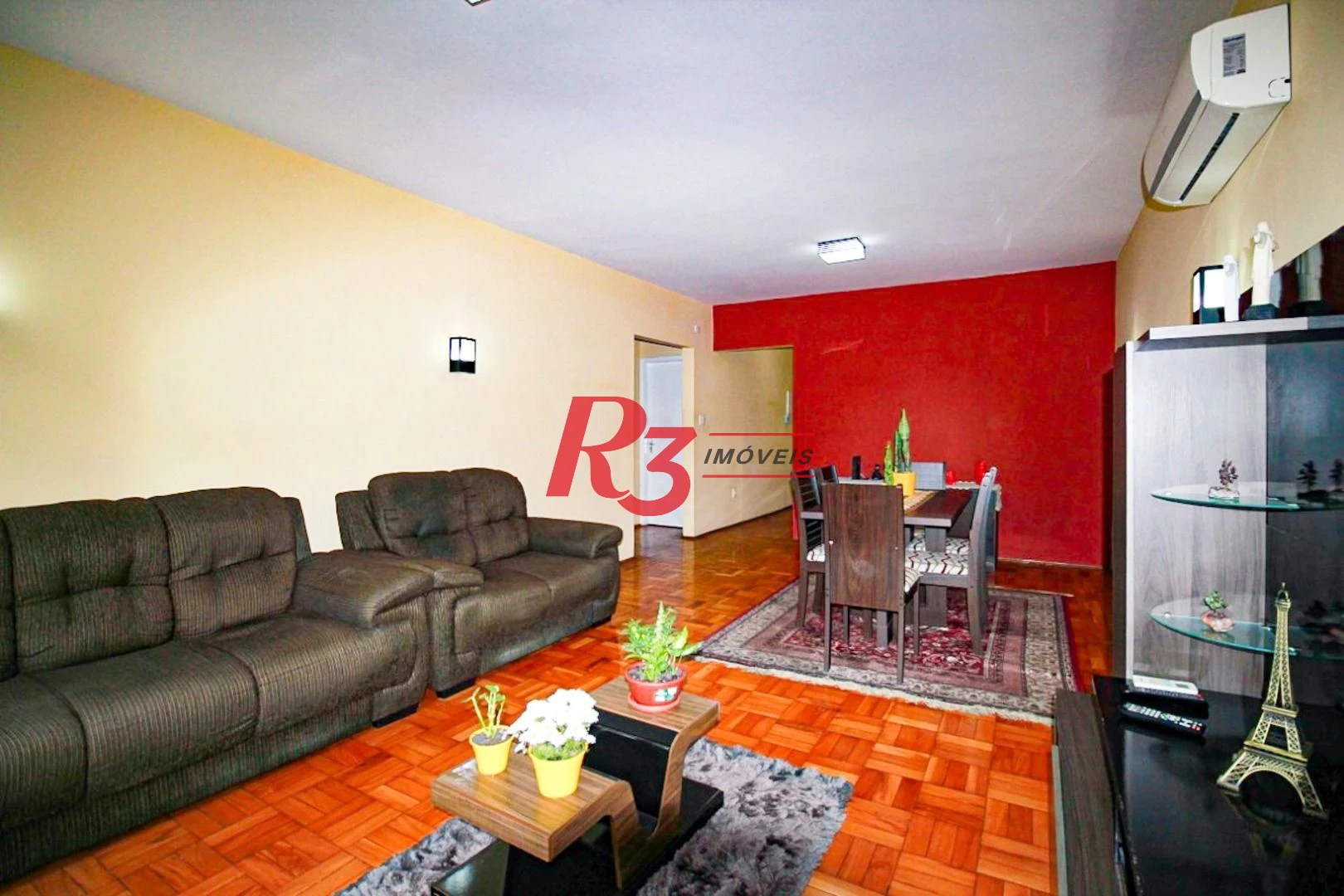 Apartamento com 3 dormitórios à venda, 156 m² por R$ 950.000,00 - Gonzaga - Santos/SP